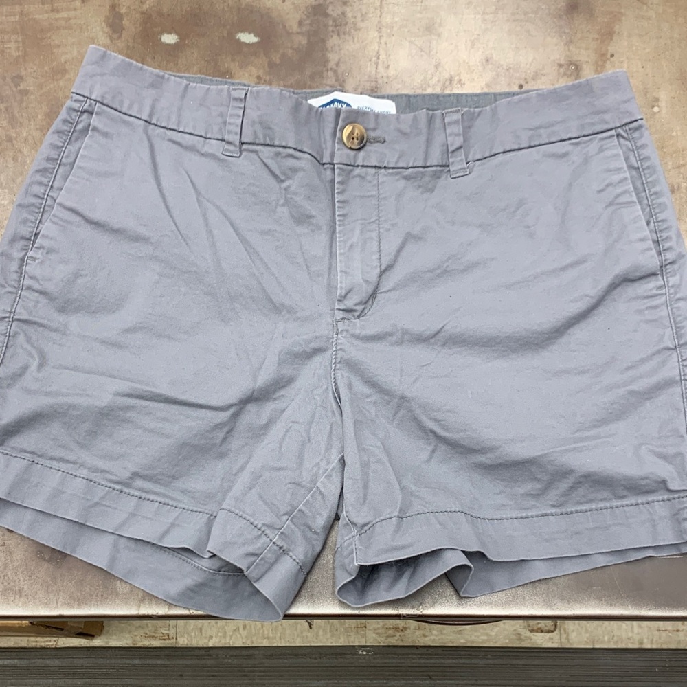 Old Navy Women's Gray Bermudas